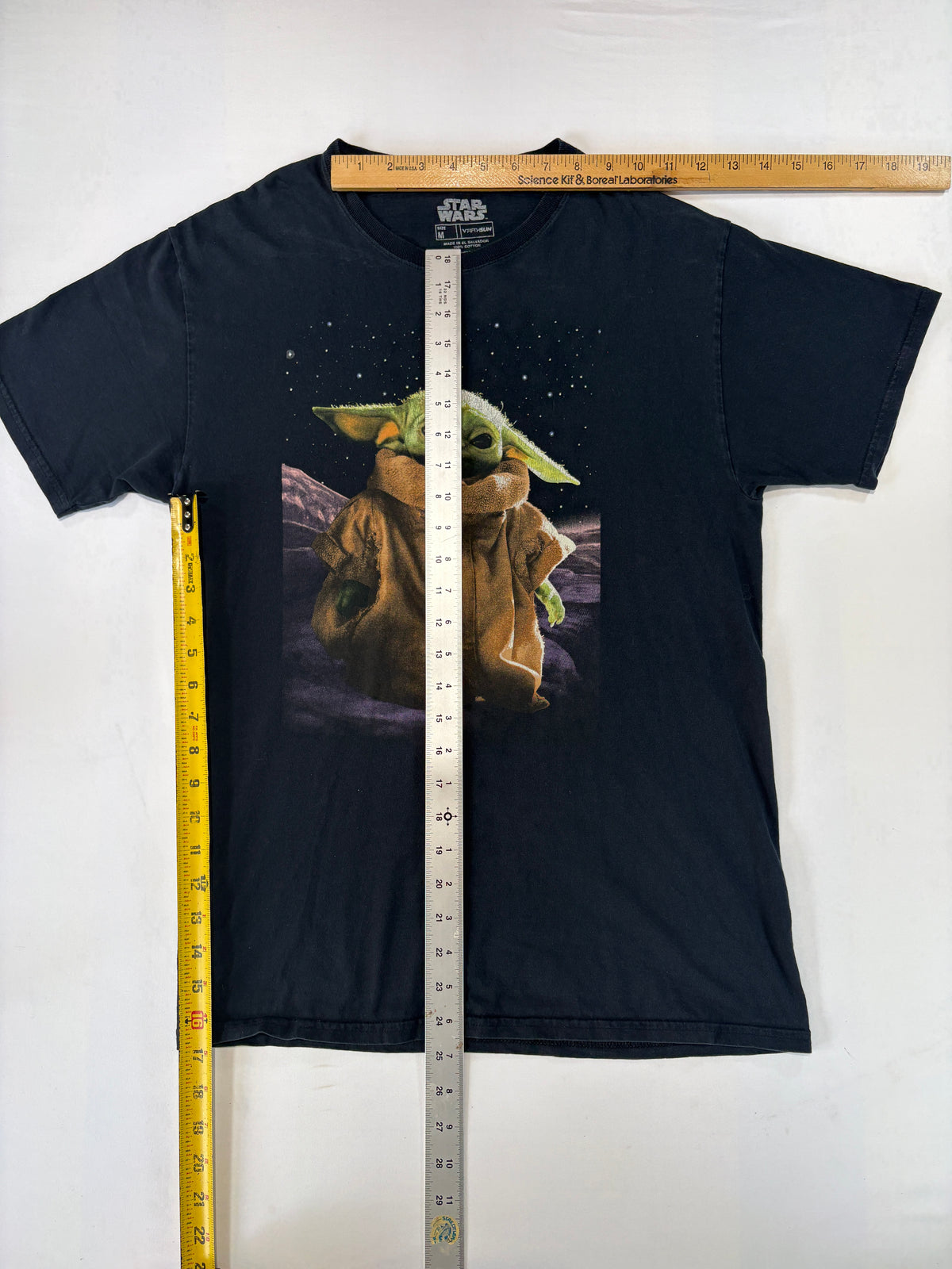Star Wars Grogu “Baby Yoda” graphic T-shirt