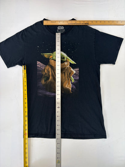 Star Wars Grogu “Baby Yoda” graphic T-shirt