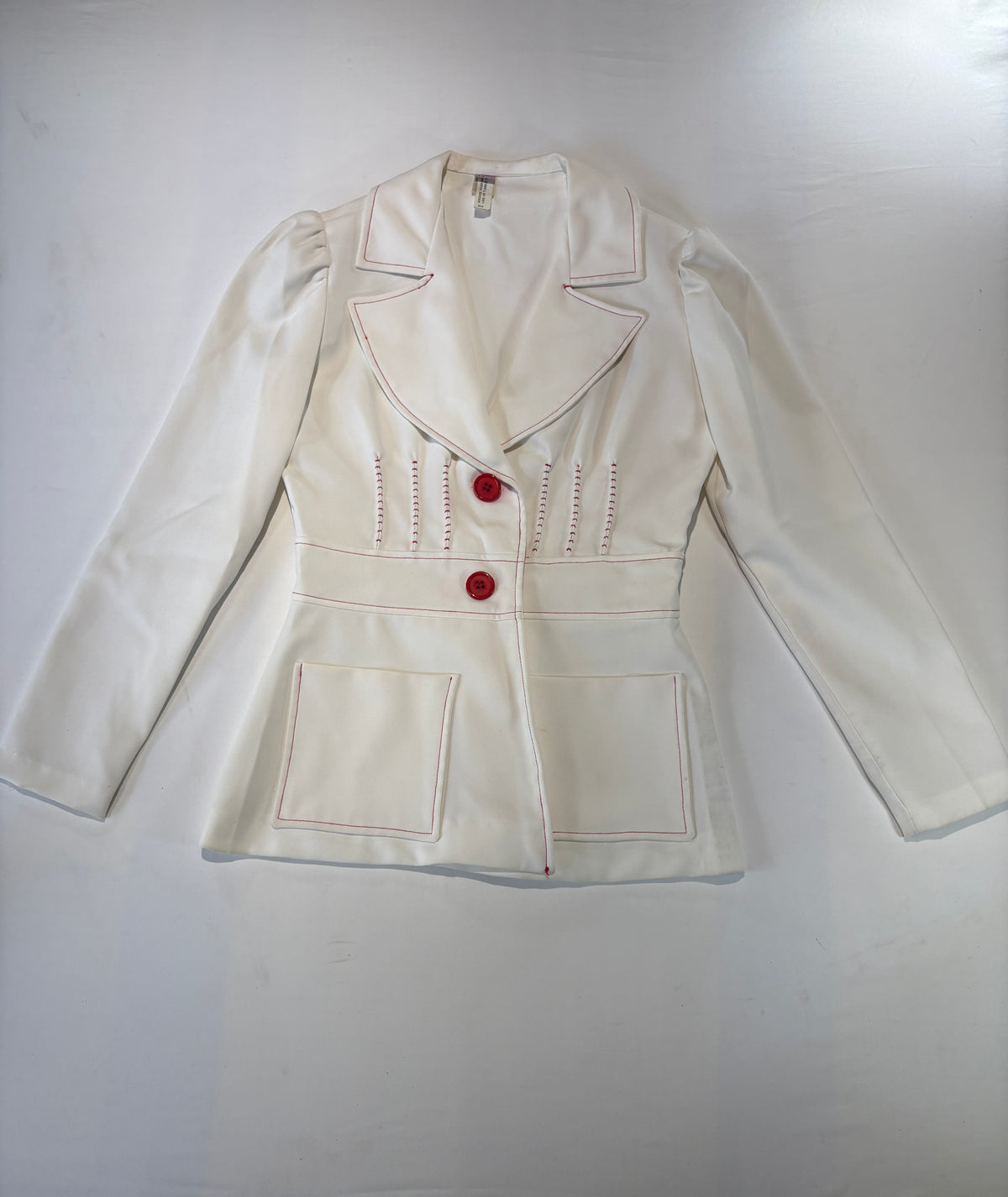 ivory white tailored blazer with red buttons